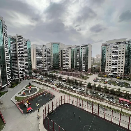 Комфортабельная 2-Х Комнатная Квартира В 100М От Метро Алатау Almaty Exterior photo