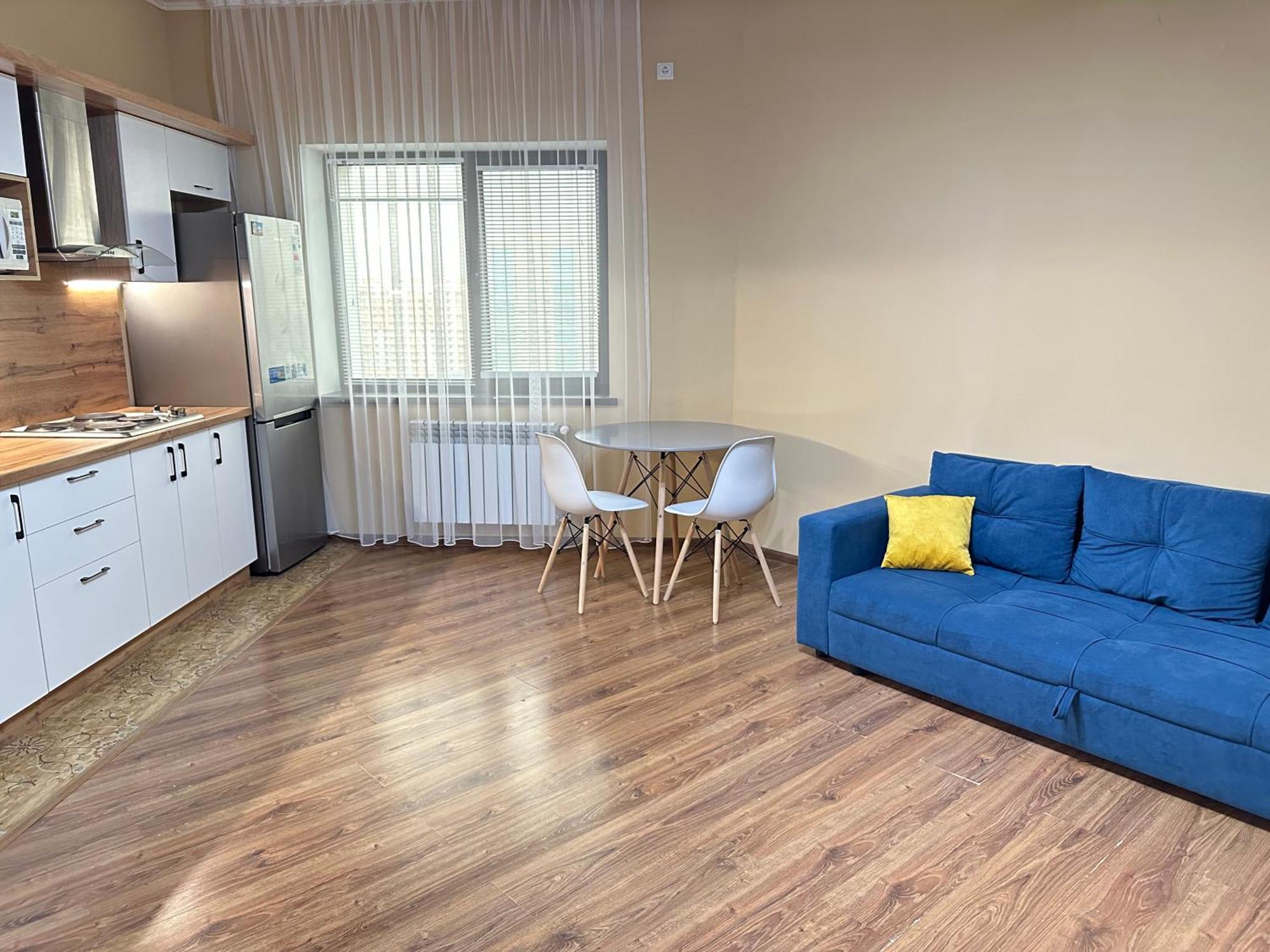 Apartment комфортабельная 2-х комнатная в 100м от метро алатау